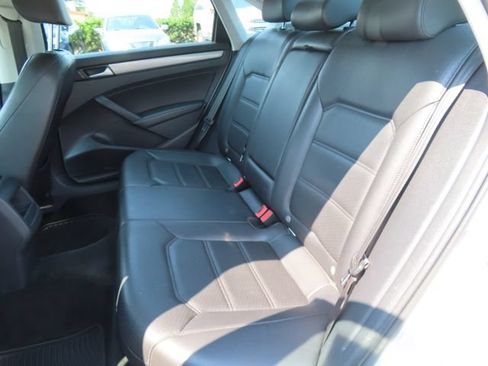 Used 2015 Volkswagen Passat 1.8T Limited Edition FWD image 34