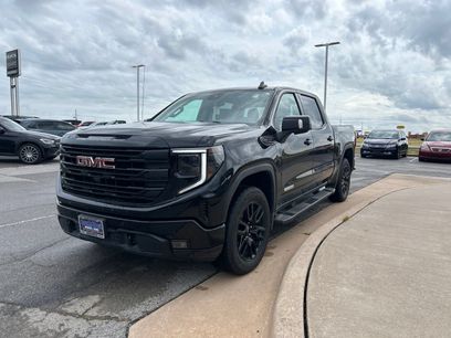 Used 2025 GMC Sierra 1500 Elevation w/ Elevation Premium Package