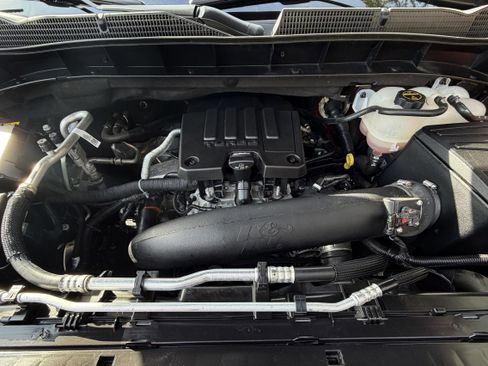 Used 2024 GMC Sierra 1500 Elevation image 10