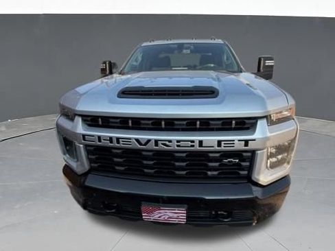 Used 2022 Chevrolet Silverado 2500 Custom AWD/4WD image 3