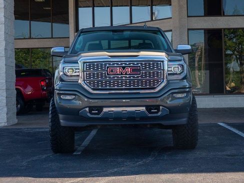 Used 2018 GMC Sierra 1500 Denali w/ Denali Ultimate Package AWD/4WD image 7
