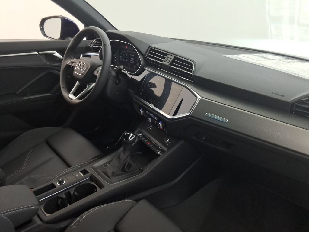 Used 2025 Audi Q3 2.0T Premium AWD/4WD image 26