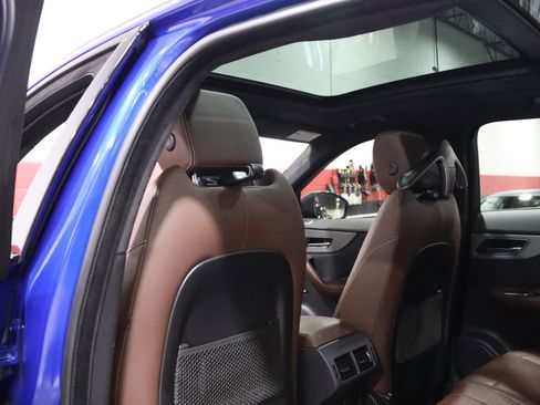 Used 2019 Jaguar F-PACE S image 40