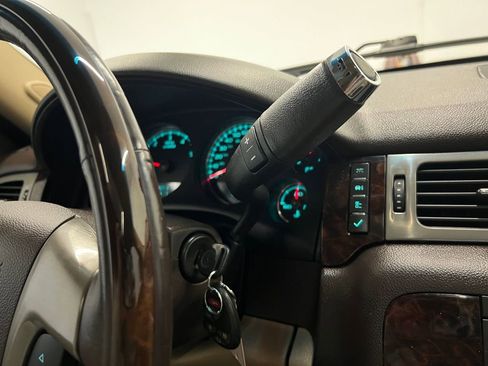 Used 2013 GMC Yukon Denali image 22