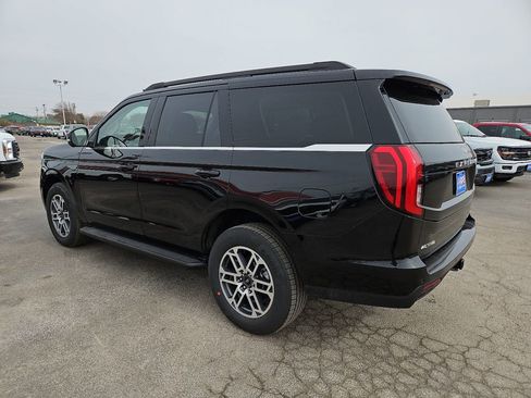 New 2026 Ford Expedition Active image 8