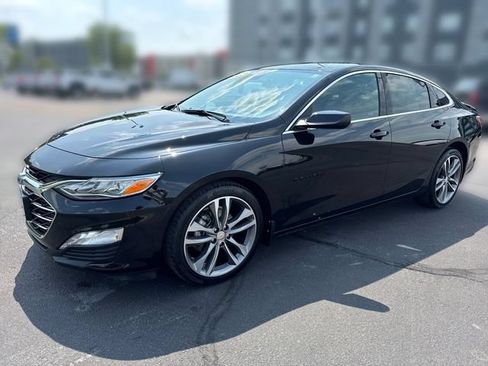 Used 2024 Chevrolet Malibu LT FWD image 1