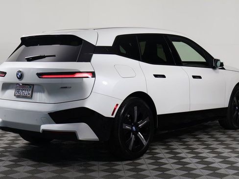 Used 2025 BMW iX xDrive50 image 4