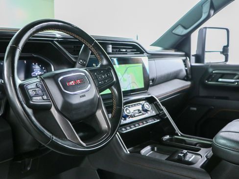 Used 2024 GMC Sierra 2500 AT4 AWD/4WD image 25