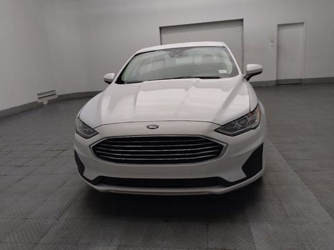 Used 2020 Ford Fusion SE FWD image 15