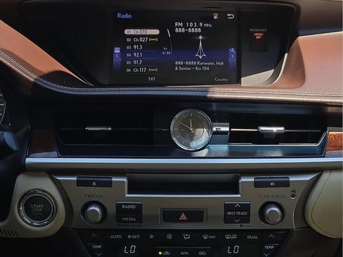 Used 2016 Lexus ES 350 w/ Premium Package w/Wood Trim FWD image 12