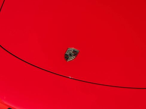 Used 2018 Porsche 911 Turbo image 21