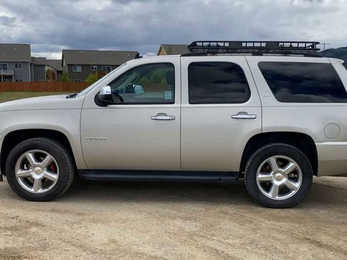 Used 2014 Chevrolet Tahoe LTZ AWD/4WD image 6