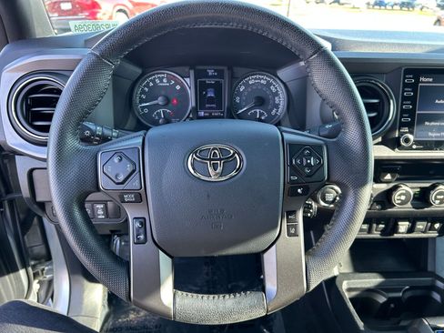 Certified 2020 Toyota Tacoma TRD Off-Road image 12
