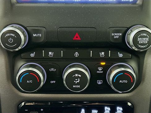 Used 2020 RAM 1500 Laramie w/ Sport Appearance Package image 15