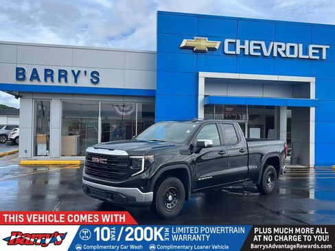 Used 2023 GMC Sierra 1500 Pro AWD/4WD image 1