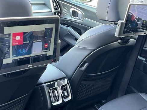 Used 2022 Kia Sorento SX image 15