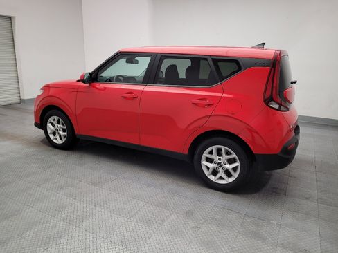 Used 2022 Kia Soul LX w/ Technology Package FWD image 3