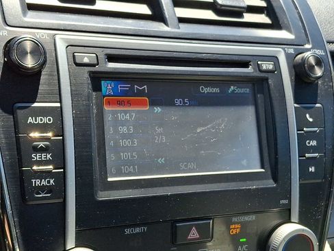 Used 2012 Toyota Camry LE FWD image 15