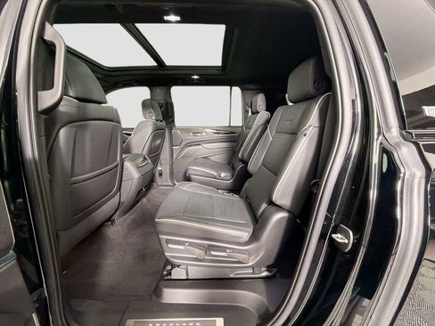 Used 2022 Cadillac Escalade ESV Sport w/ Touring Package AWD/4WD image 26