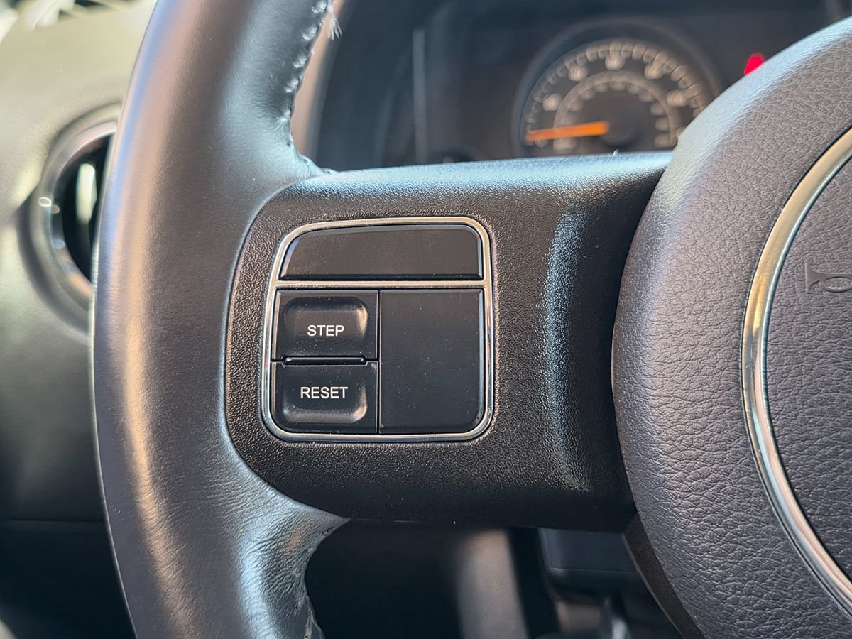 Used 2017 Jeep Patriot Latitude FWD image 30