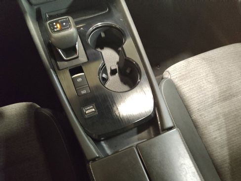 Used 2021 Nissan Rogue SV FWD image 26