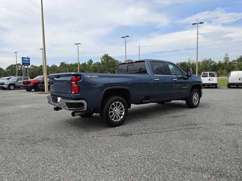 New 2026 Chevrolet Silverado 3500 LTZ w/ LTZ Premium Package AWD/4WD image 4