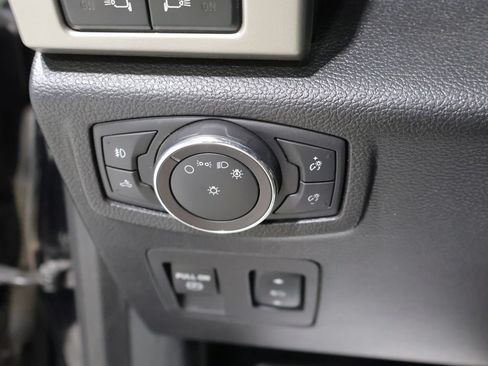 Used 2018 Ford F150 Lariat AWD/4WD image 30