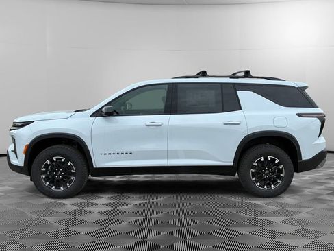 New 2026 Chevrolet Traverse Z71 w/ Enhanced Driving Package AWD/4WD image 2