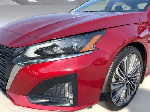 Used 2025 Nissan Altima 2.5 SL image 10