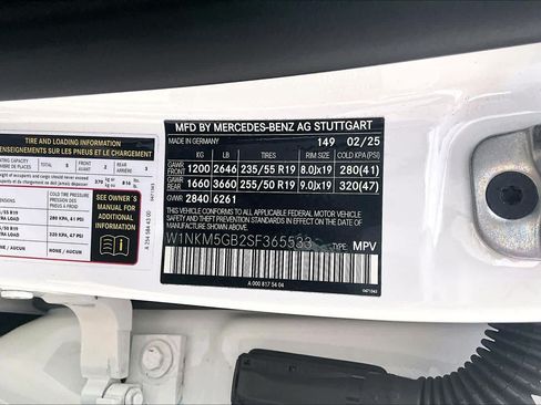 Certified 2025 Mercedes-Benz GLC 350e 4MATIC image 38