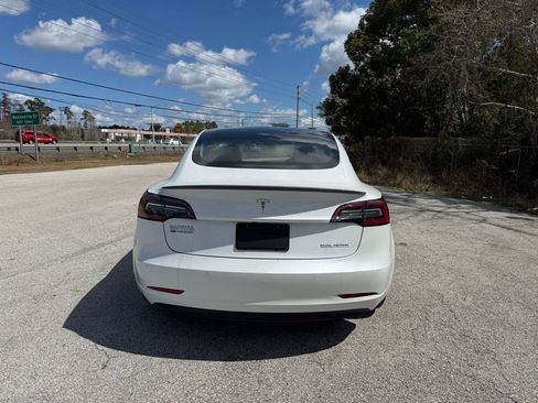 Used 2021 Tesla Model 3 Performance image 9