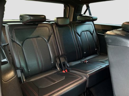 Used 2024 Ford Expedition Max Limited image 29