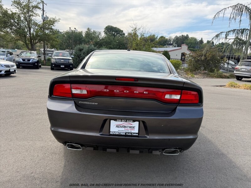 Used 2013 Dodge Charger SXT RWD image 6