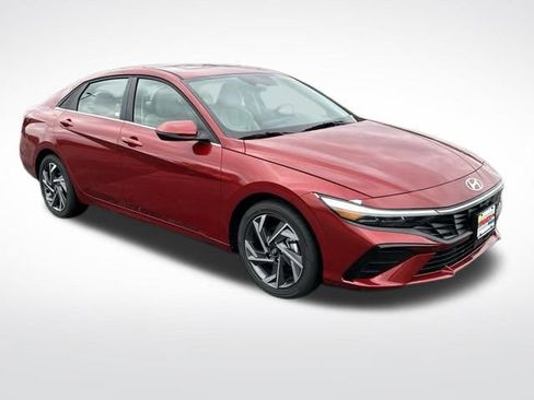 New 2025 Hyundai Elantra Limited image 7