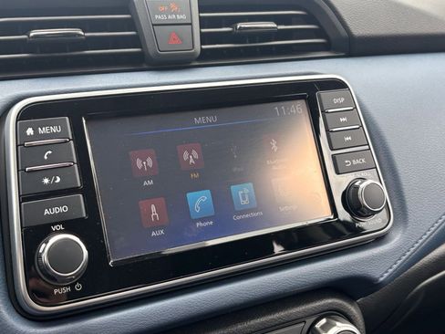 Used 2025 Nissan Versa SV FWD image 20