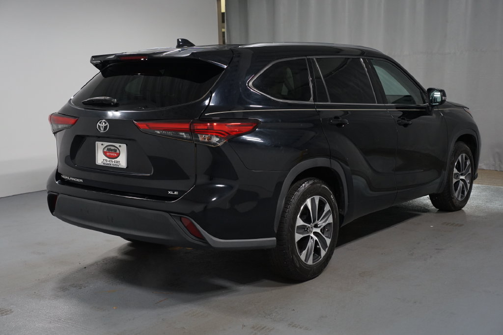 Used 2020 Toyota Highlander XLE FWD image 8