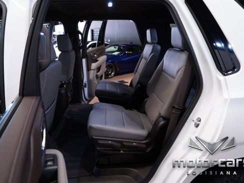 Used 2024 Chevrolet Tahoe Z71 AWD/4WD image 32
