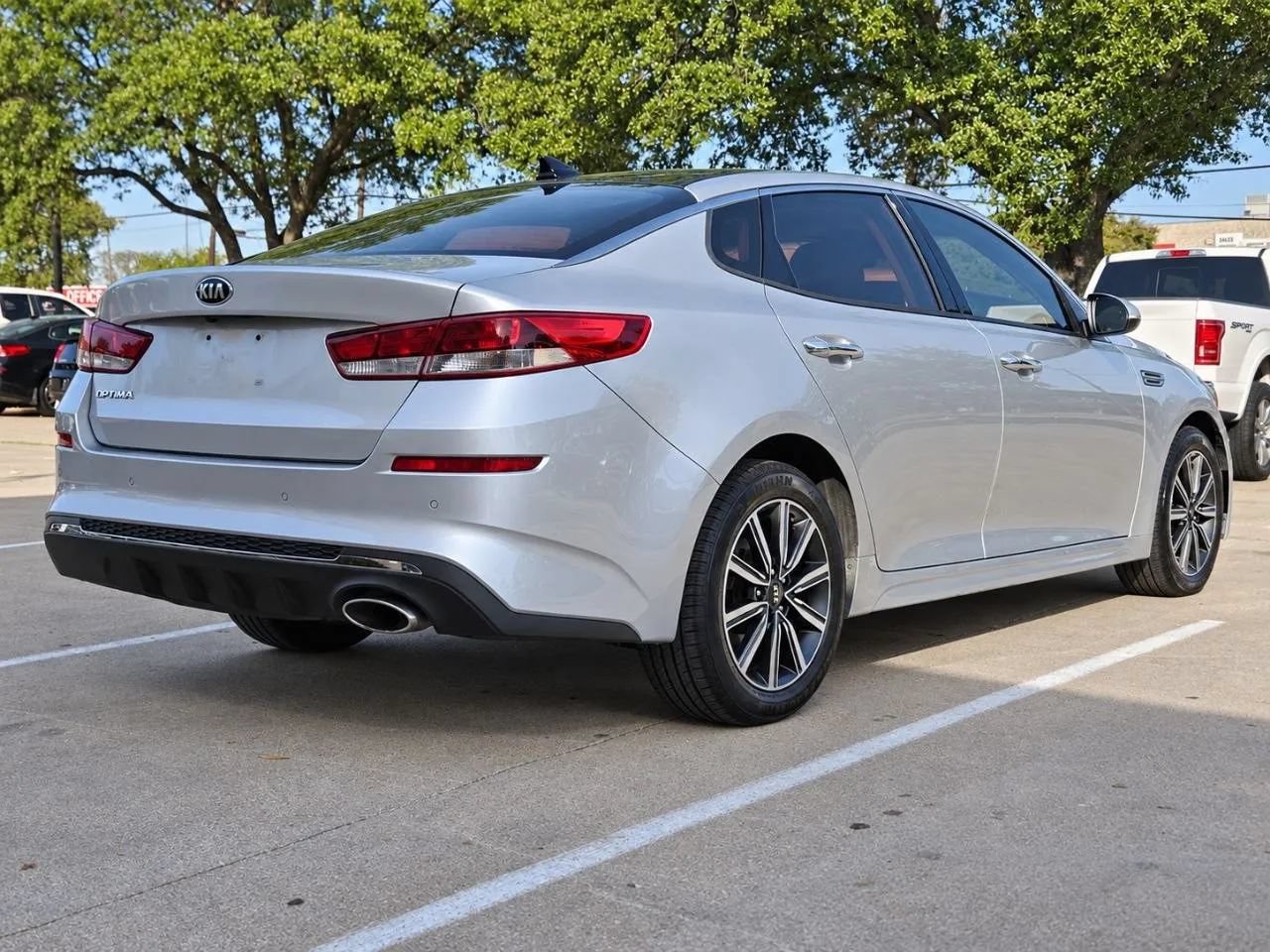 Used 2019 Kia Optima LX w/ LX Premium Package FWD image 3
