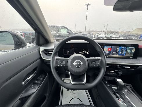 New 2026 Nissan Kicks SV image 14