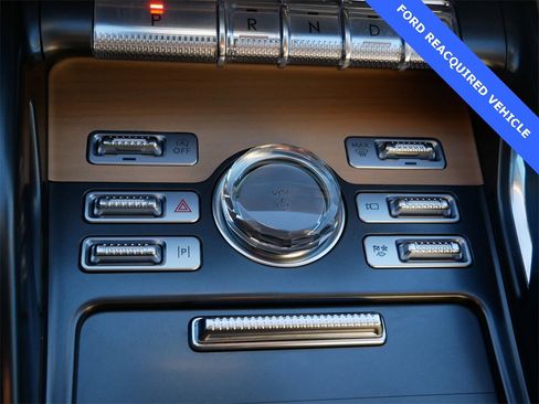 Used 2025 Lincoln Nautilus Reserve image 24