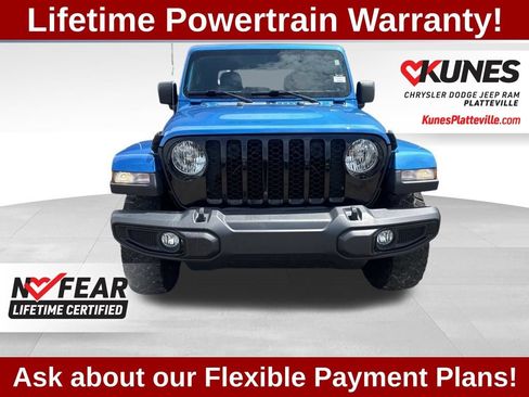 Used 2022 Jeep Gladiator Sport AWD/4WD image 4