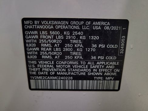 Used 2021 Volkswagen Atlas Cross Sport SE image 33