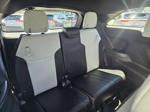 Used 2025 Toyota Sienna XSE AWD/4WD image 13