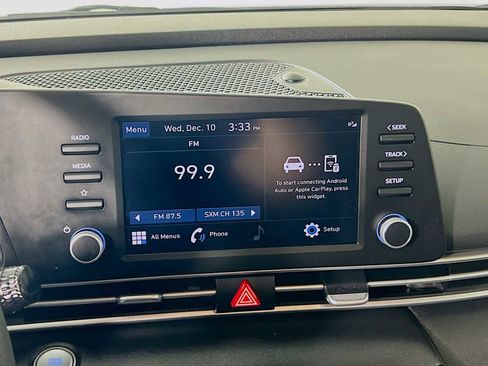 Certified 2023 Hyundai Elantra SEL w/ Preferred Accessory Package image 14