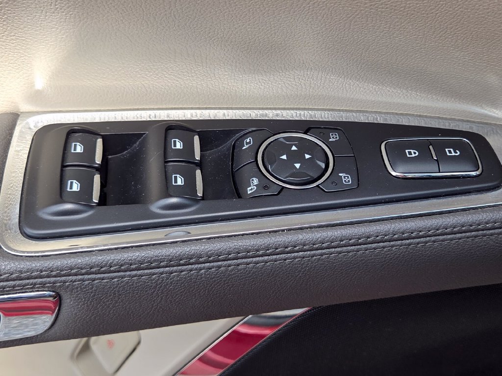 Used 2018 Lincoln Continental Reserve FWD image 27