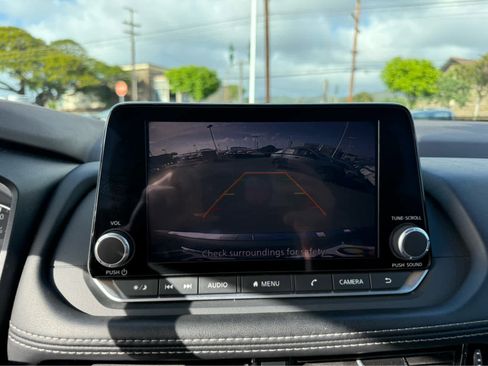 Used 2023 Nissan Rogue SV w/ SV Premium Package image 8