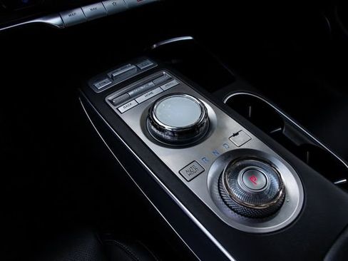 Used 2022 Genesis GV70 2.5T w/ Select Package image 24