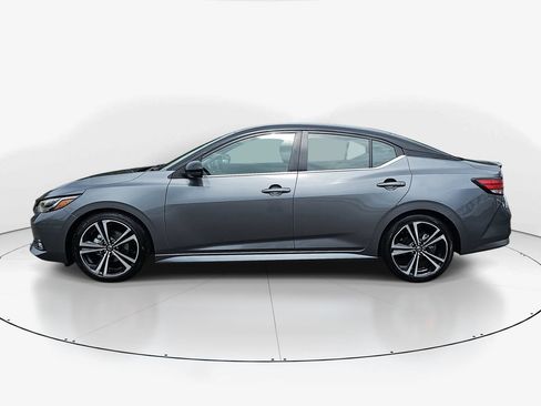 Used 2022 Nissan Sentra SR w/ SR Premium Package FWD image 10
