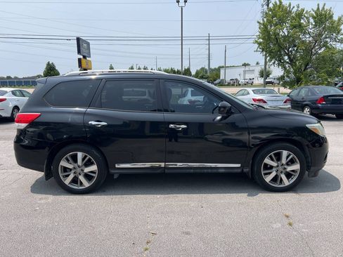Used 2014 Nissan Pathfinder Platinum AWD/4WD image 4