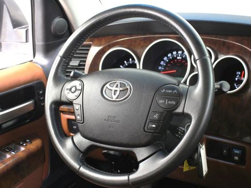 Used 2008 Toyota Sequoia Platinum image 55
